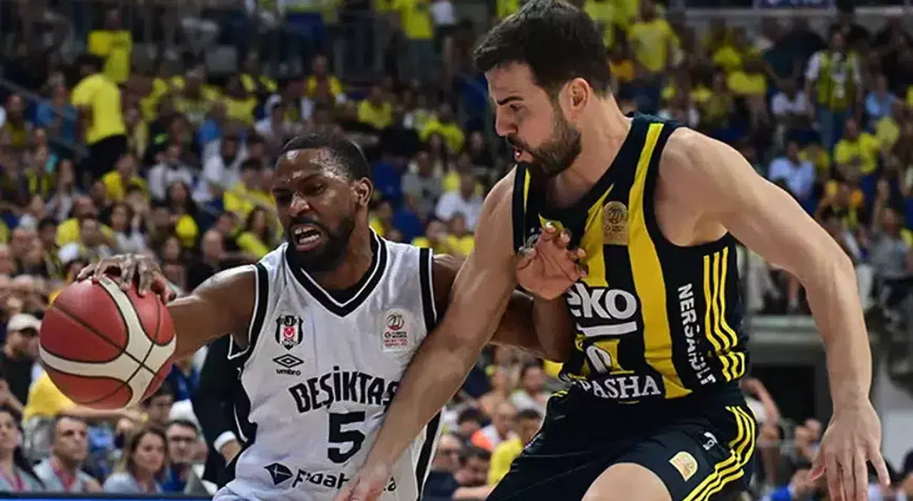 Kupayı kaptı! Fenerbahçe Beko şampiyon!