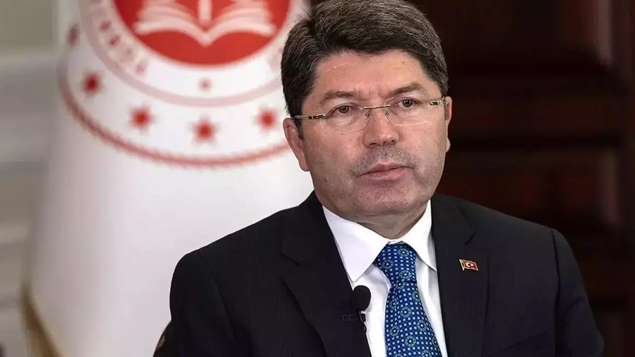 Adalet Bakanı Tunç ve HSK üyeleri Anıtkabir'i ziyaret etti