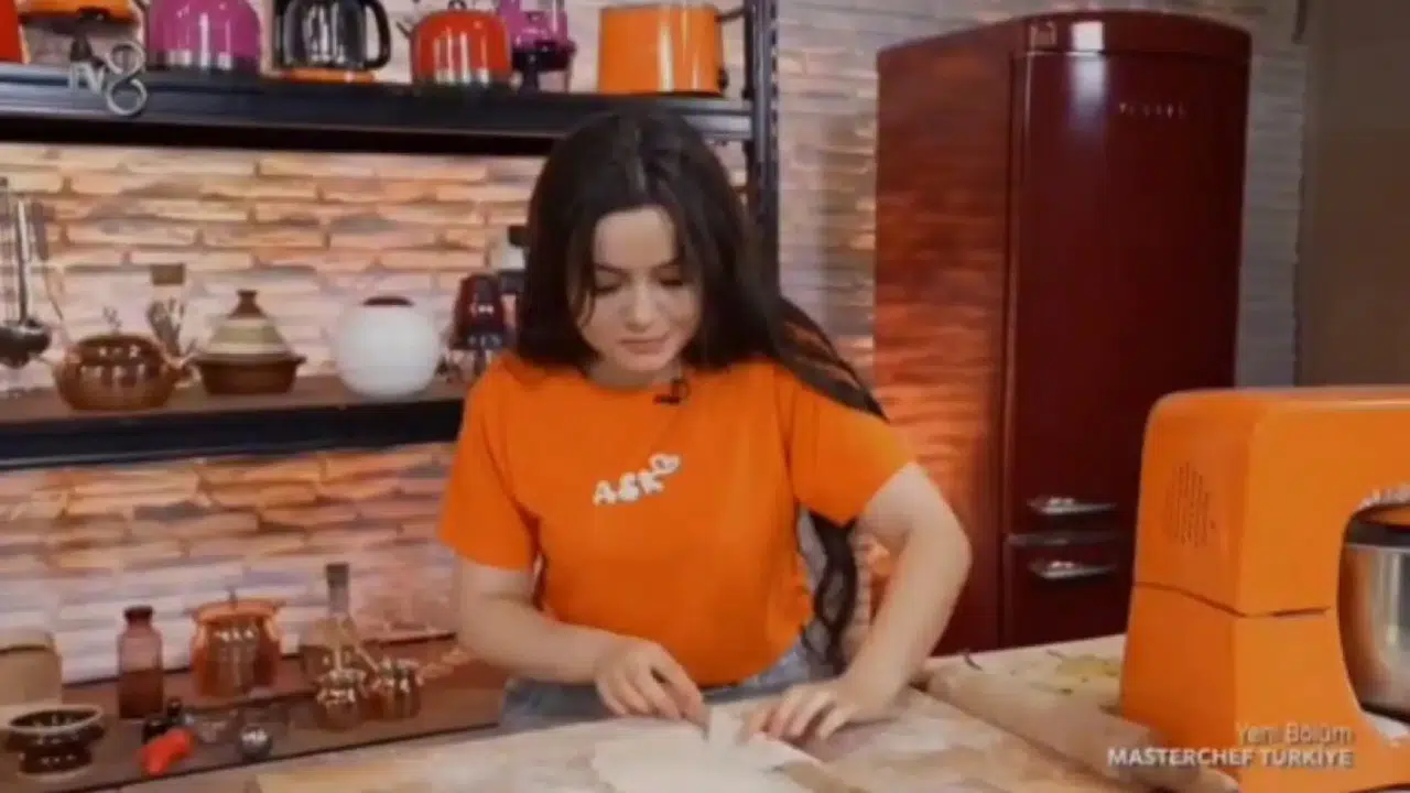 MasterChef Açelya kimdir? Açelya Canbaz kaç yaşında, nereli ve Instagramı var mı?