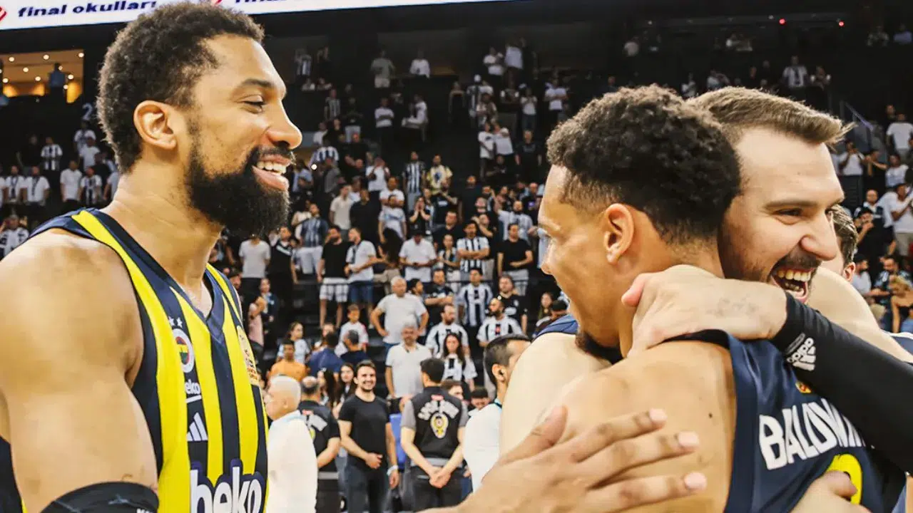 Fenerbahçe Beko'da şampiyonluğun ardından ayrılık açıklandı