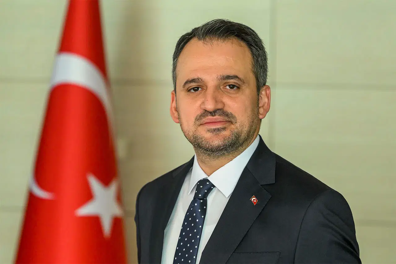 Babalar Günü’nde Bakan Yardımcısı Eminoğlu’ndan Gazzeli babaların direnişine dikkat çeken paylaşım