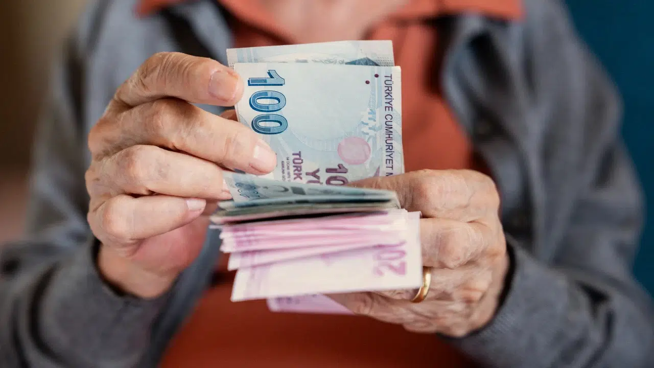 Emekli promosyonları 30 bin TL’ye dayandı: Hangi banka ne kadar veriyor?