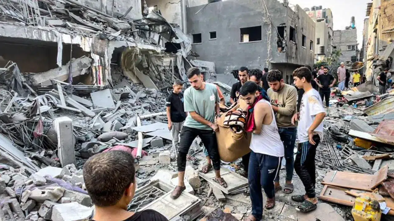 Gazze Şeridi'nde can kaybı 56 bine yükseldi