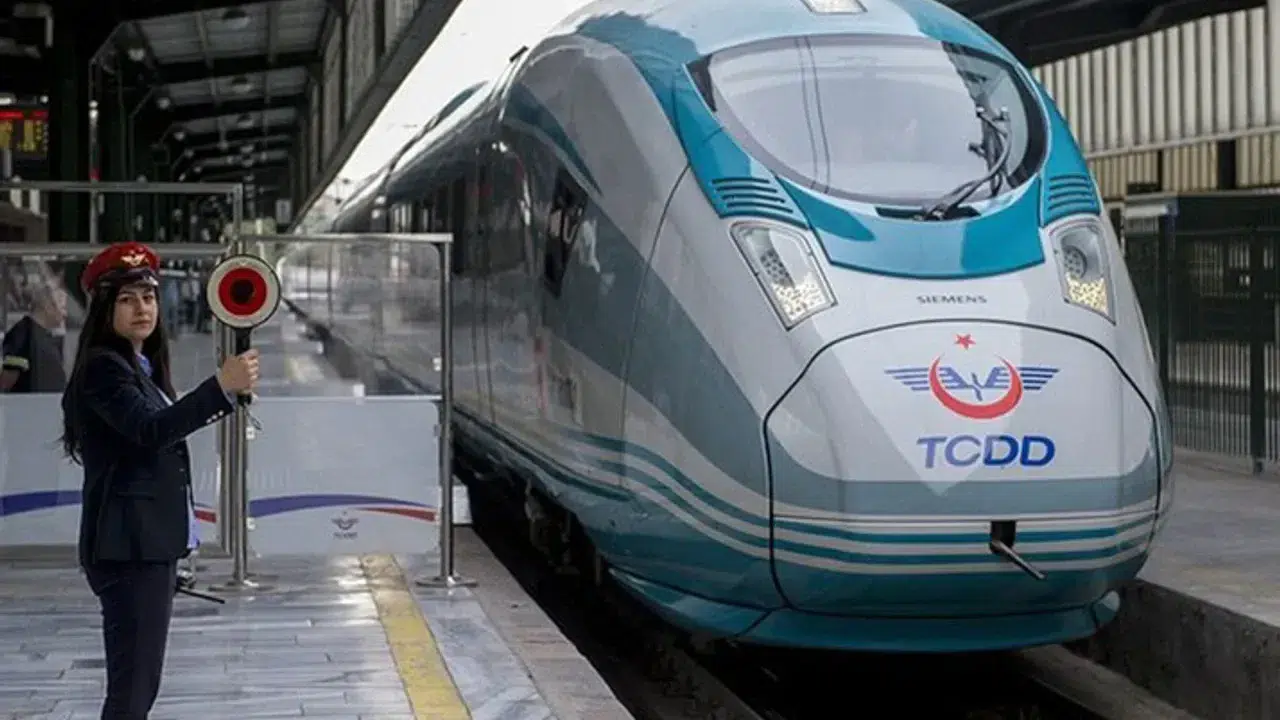 Yaz tatilinde YHT seferleri artıyor: Ankara-Eskişehir ve Ankara-Sivas hatlarına ek trenler geliyor!
