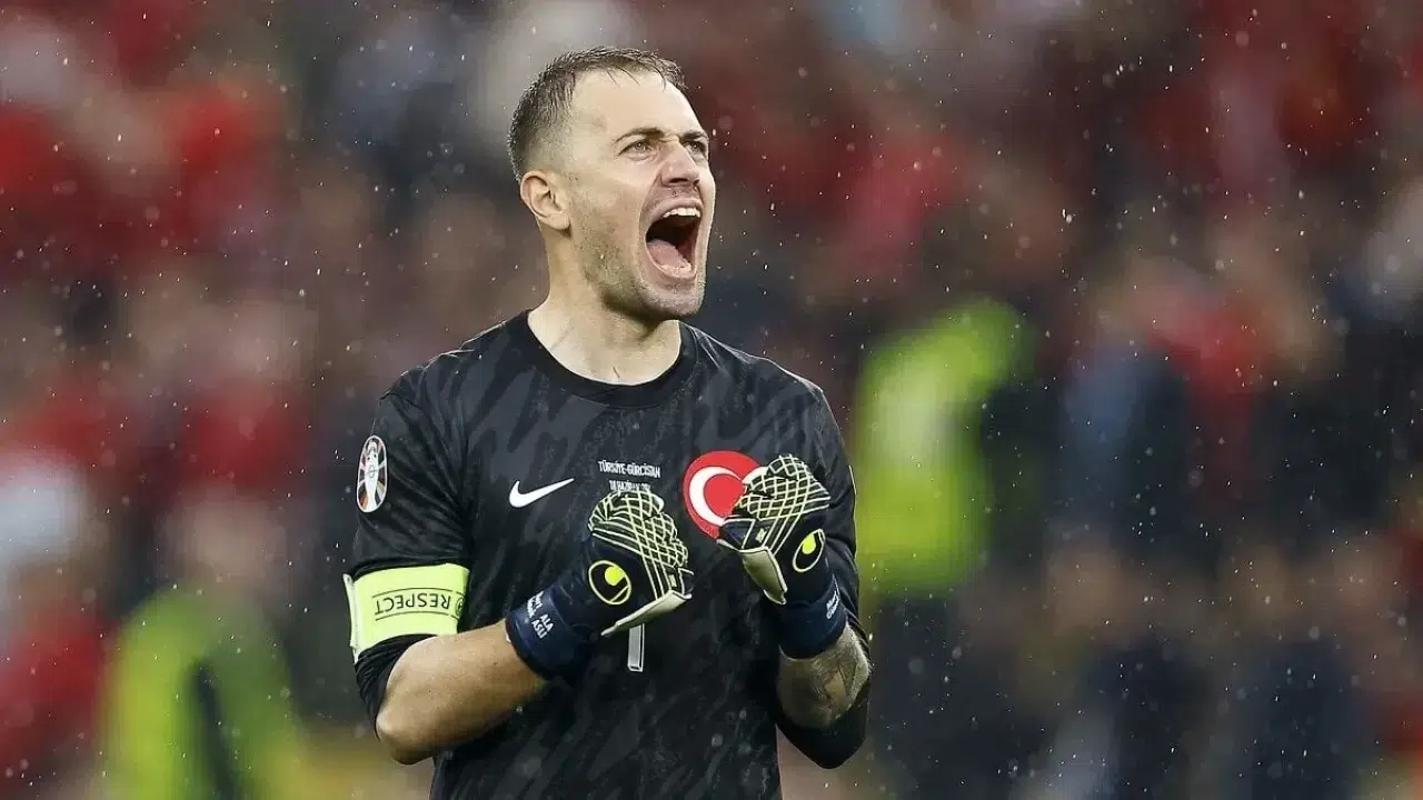 Mert Günok, futbola veda edeceği tarihi açıkladı