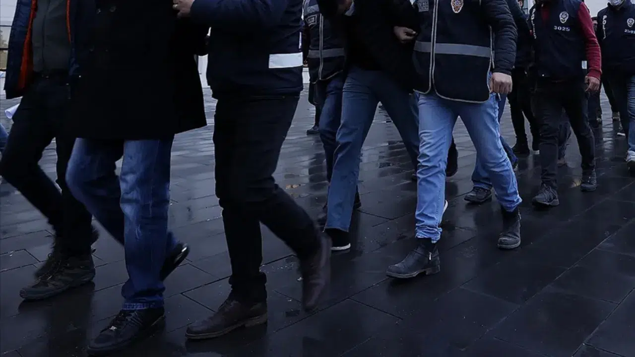 FETÖ’nün güncel finans yapılanmasına yönelik soruşturma: 16 gözaltı kararı!