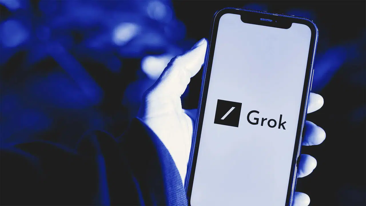 Grok’un ayarlarıyla kim oynadı?