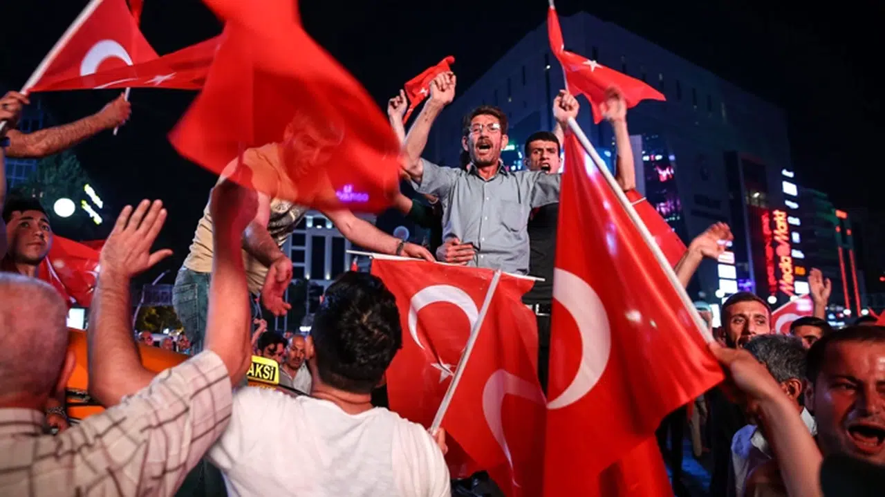 15 Temmuz mesajları ve sözleri: En güzel, resimli ve anlamlı 15 Temmuz mesajları