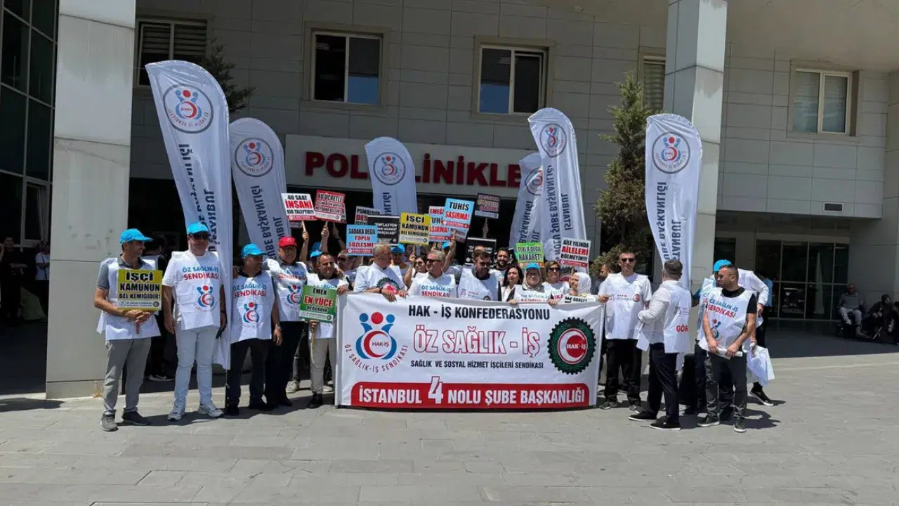 Şişli ve Beylikdüzü'nde oturma eylemi: Kamu Çerçeve Protokolü görüşmelerine protesto!
