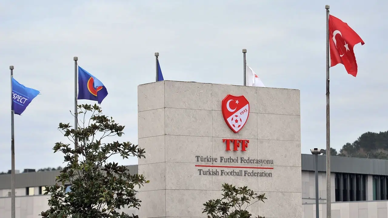 TFF, yabancı kuralını değiştirdi: 2003 doğumlu oyuncu kriteri ortadan kalktı