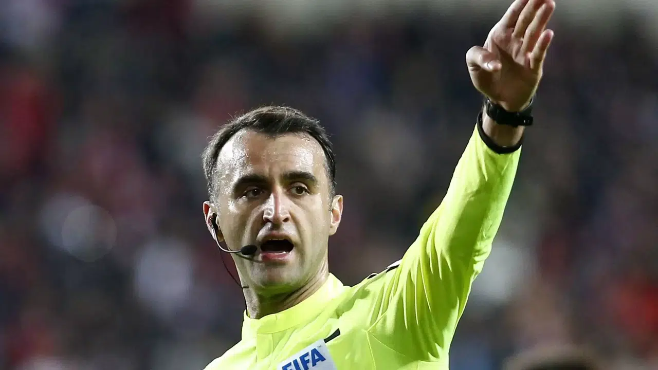 UEFA'dan Atilla Karaoğlan'a görev: Konferans Ligi'nde maç yönetecek