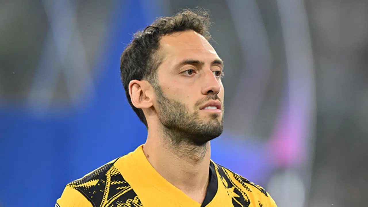 Hakan Çalhanoğlu'nun Fenerbahçe'ye olan maliyetini duyurdular