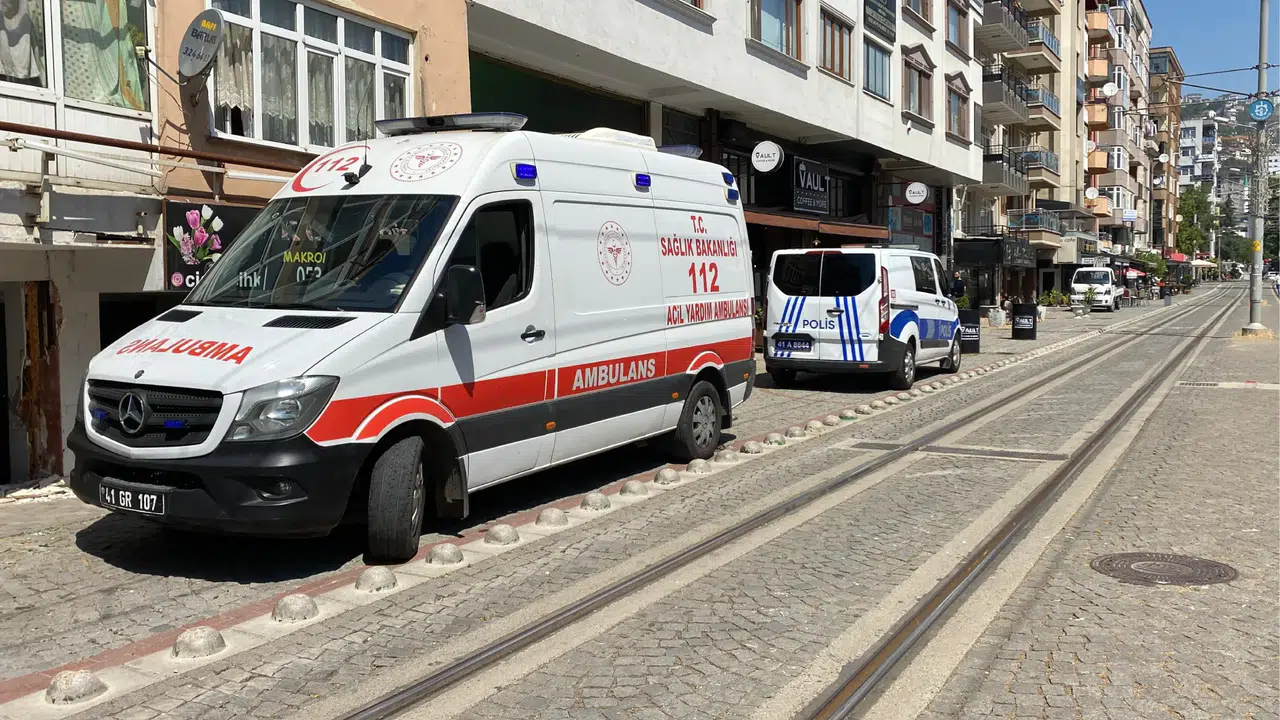 Kocaeli'de 40 yaşındaki adam evinde ölü bulundu