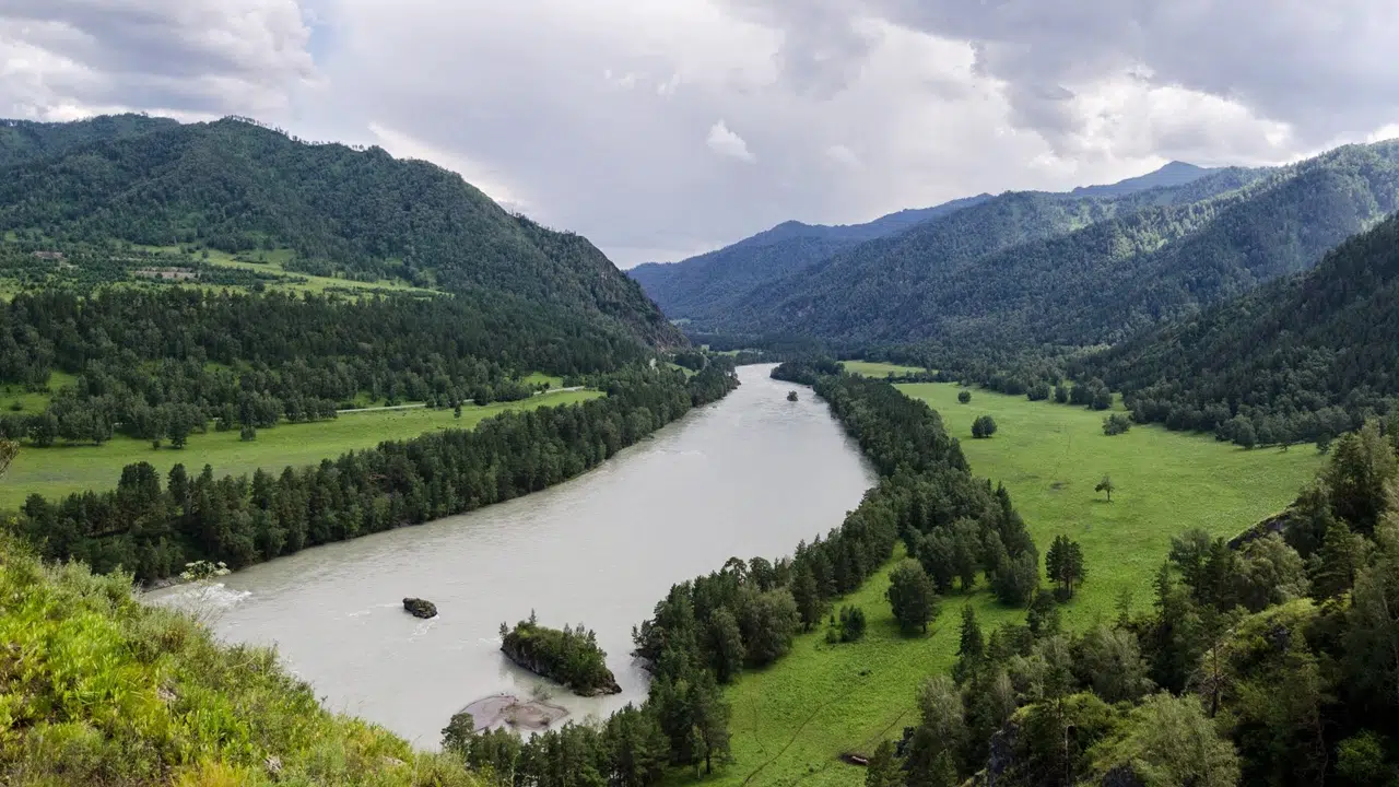 Rusya'nın Altay bölgesinde korkutan deprem!