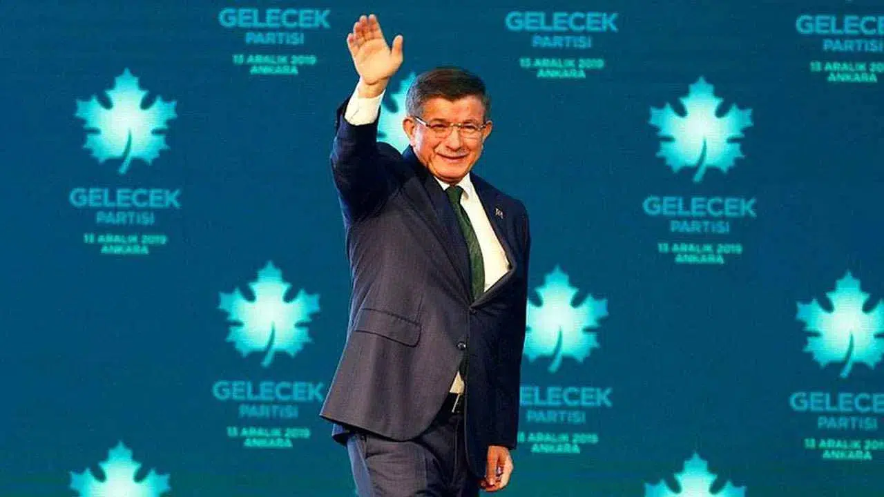Gelecek Partisi’nde deprem: İki milletvekili birden istifa etti