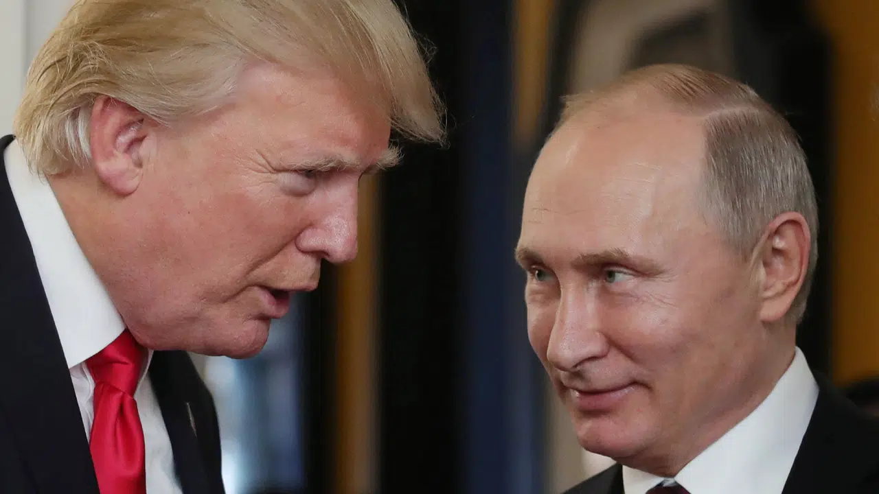 Trump'tan Putin'e tehdit: Moskova'yı bombalarım!