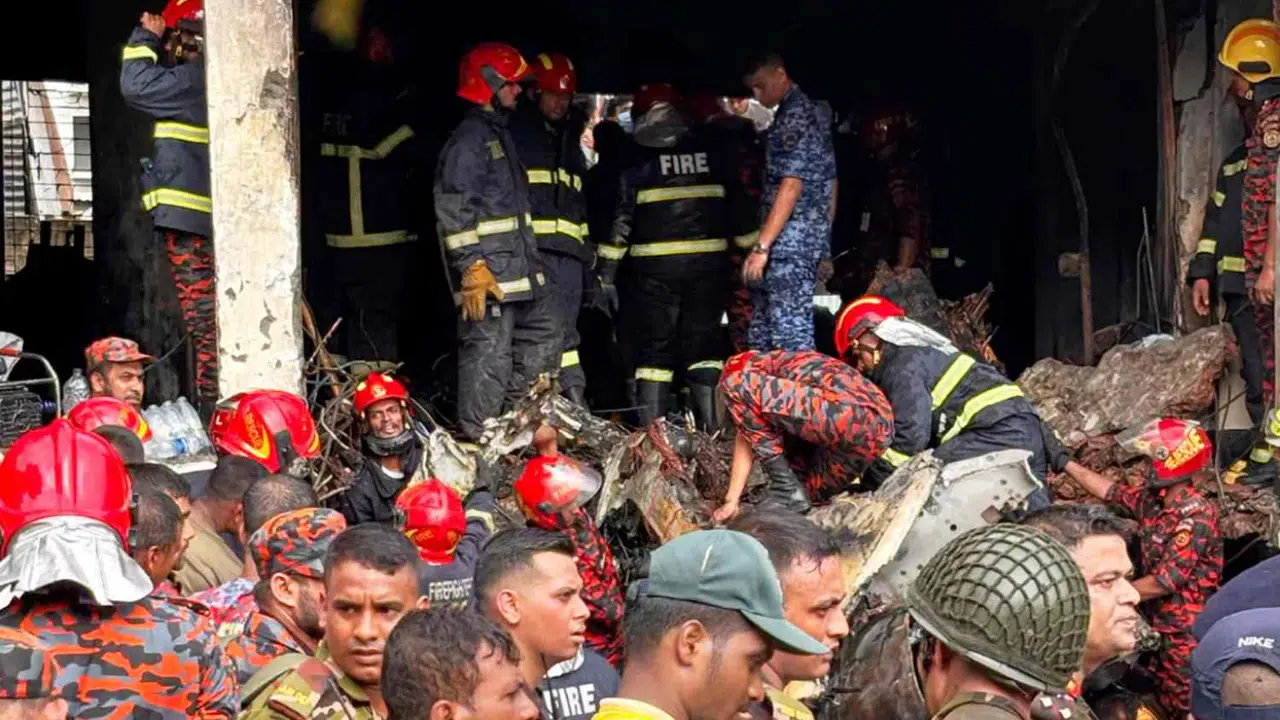 Bangladeş'te uçak faciası: Dışişleri Bakanlığı’ndan taziye mesajı geldi