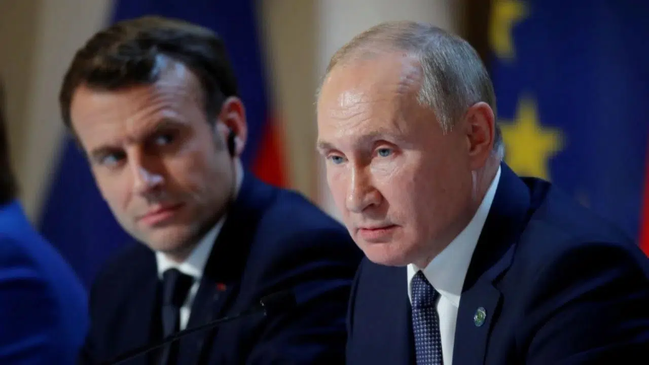 Putin ve Macron 3 yıl sonra ilk kez telefonda görüştü