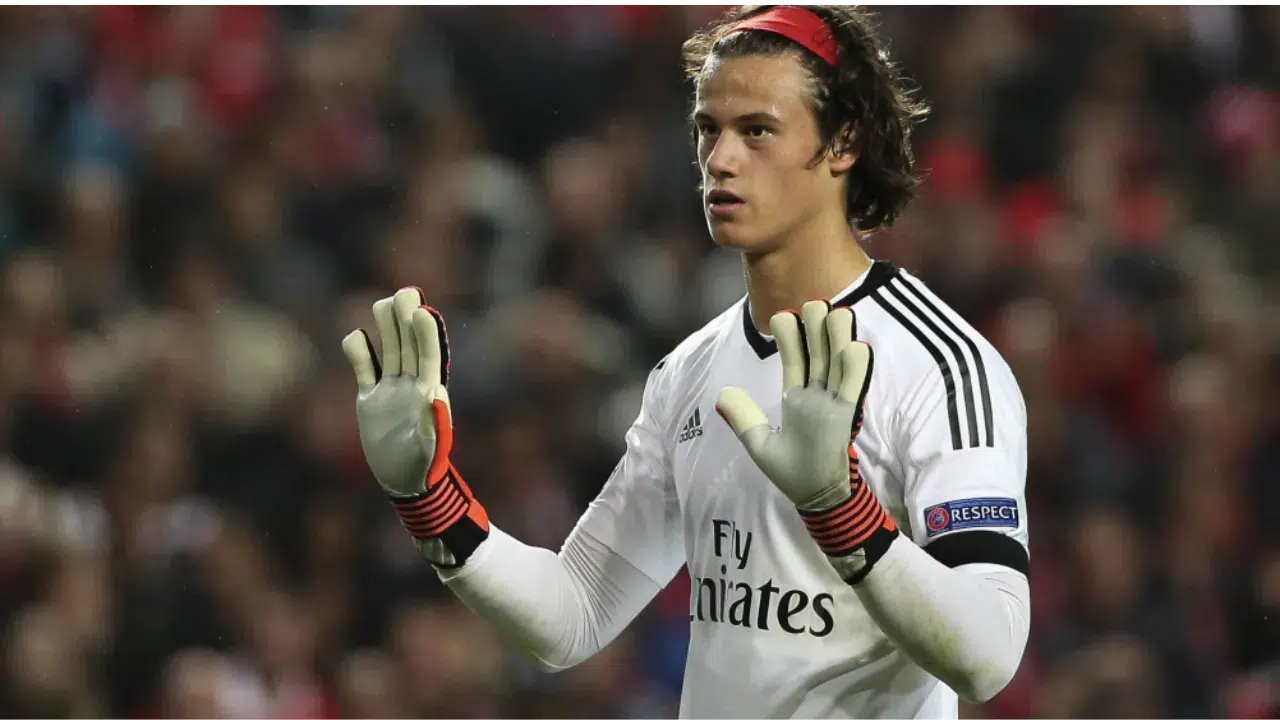 Galatasaray ile anılan Mile Svilar'dan 5 yıllık imza: 20 milyon Euro kazanacak