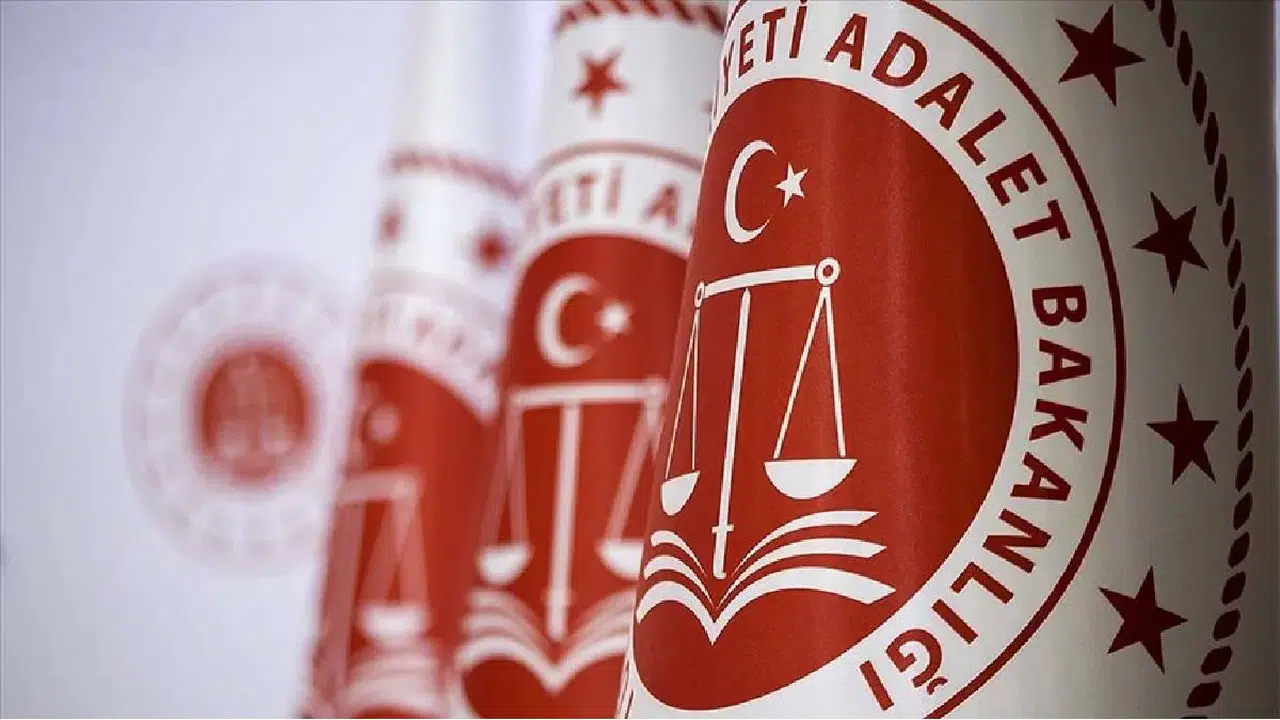 Cumhurbaşkanı Erdoğan duyurdu: Adalet Bakanlığı’na 20 bin personel alınacak!