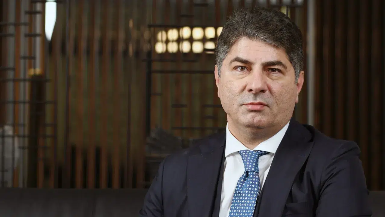 Fenerbahçe Yönetim Kurulu Üyesi Hakan Safi kimdir? Aslen nerelidir? Ne iş yapar?