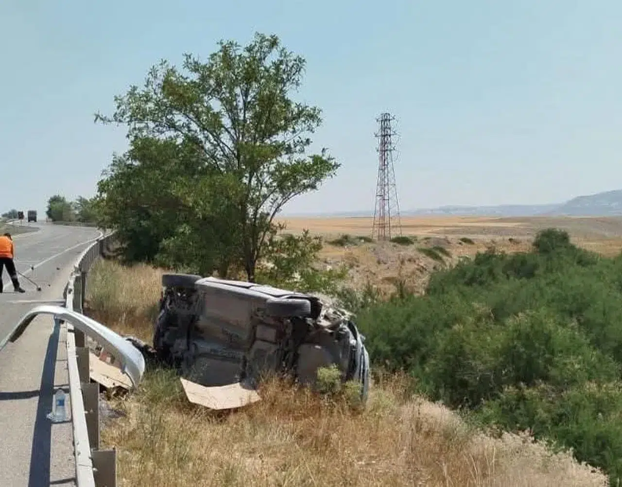 Ankara’da feci kaza! Otomobil bariyerlere çarptı: 5 yaralı