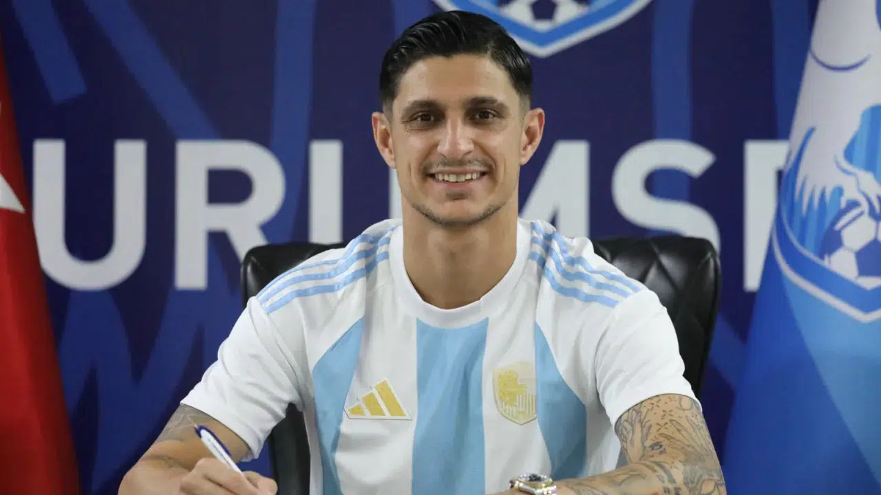 Erzurumspor FK, Benhur Keser ile sözleşme imzaladı