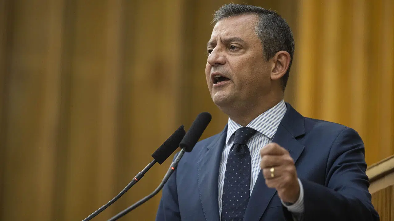 AK Parti'den Özgür Özel'e 'Cunta' tepkisi!