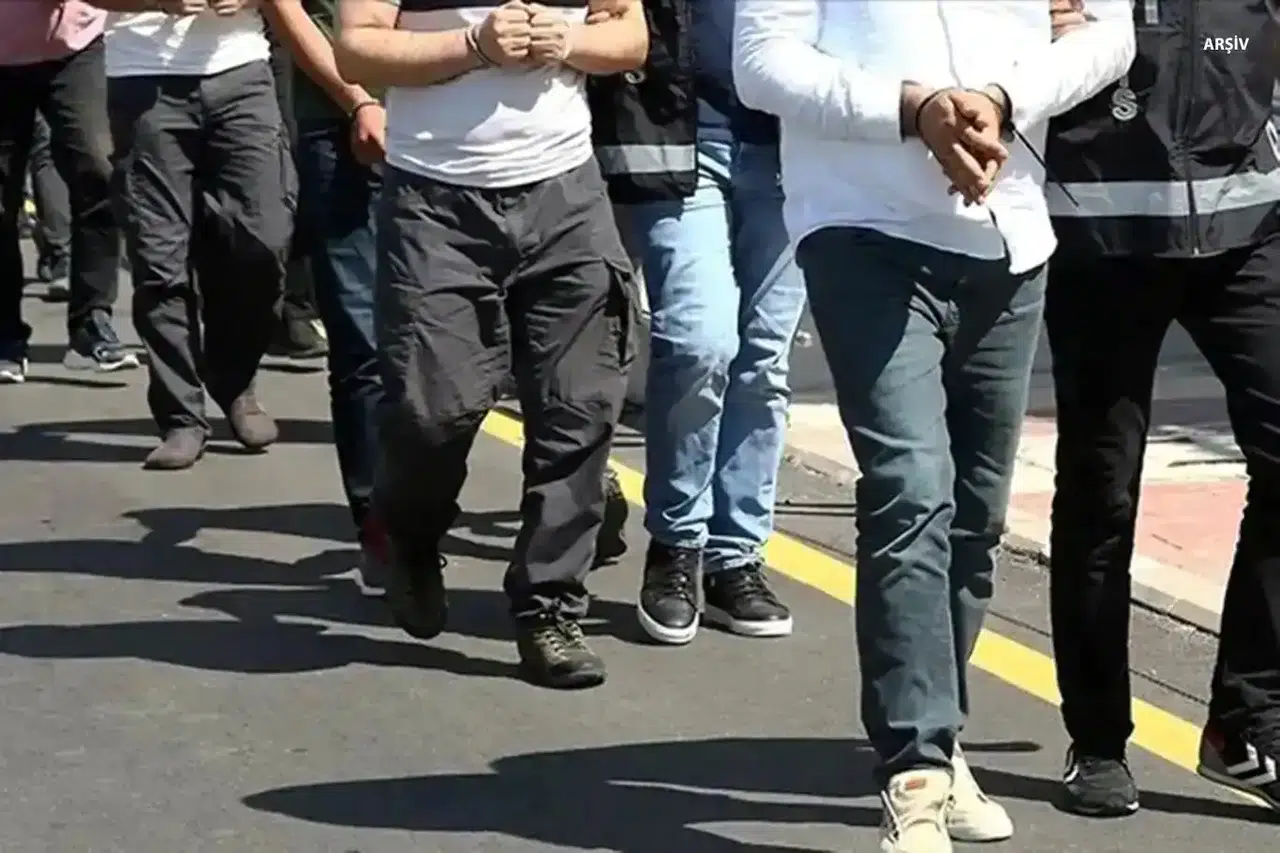 Manavgat Belediyesi'ne yolsuzluk operasyonu! 6 şüpheli tutuklandı