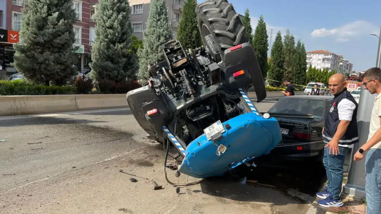 Yozgat'ta freni patlayan tır, zincirleme kaza yaptı: 1 ölü, 2 yaralı