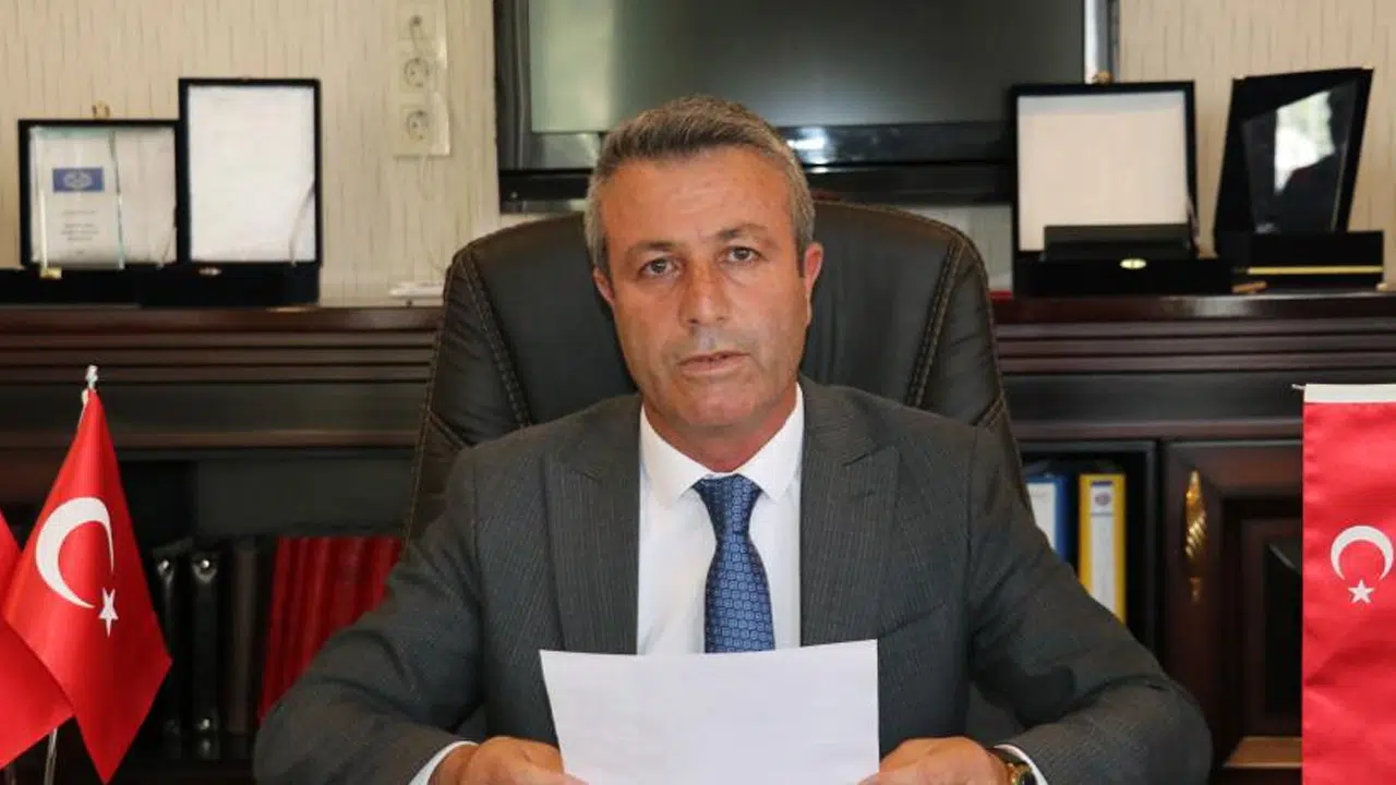 CHP Belediye Başkan adayı Eşref Can partisinden istifa etti