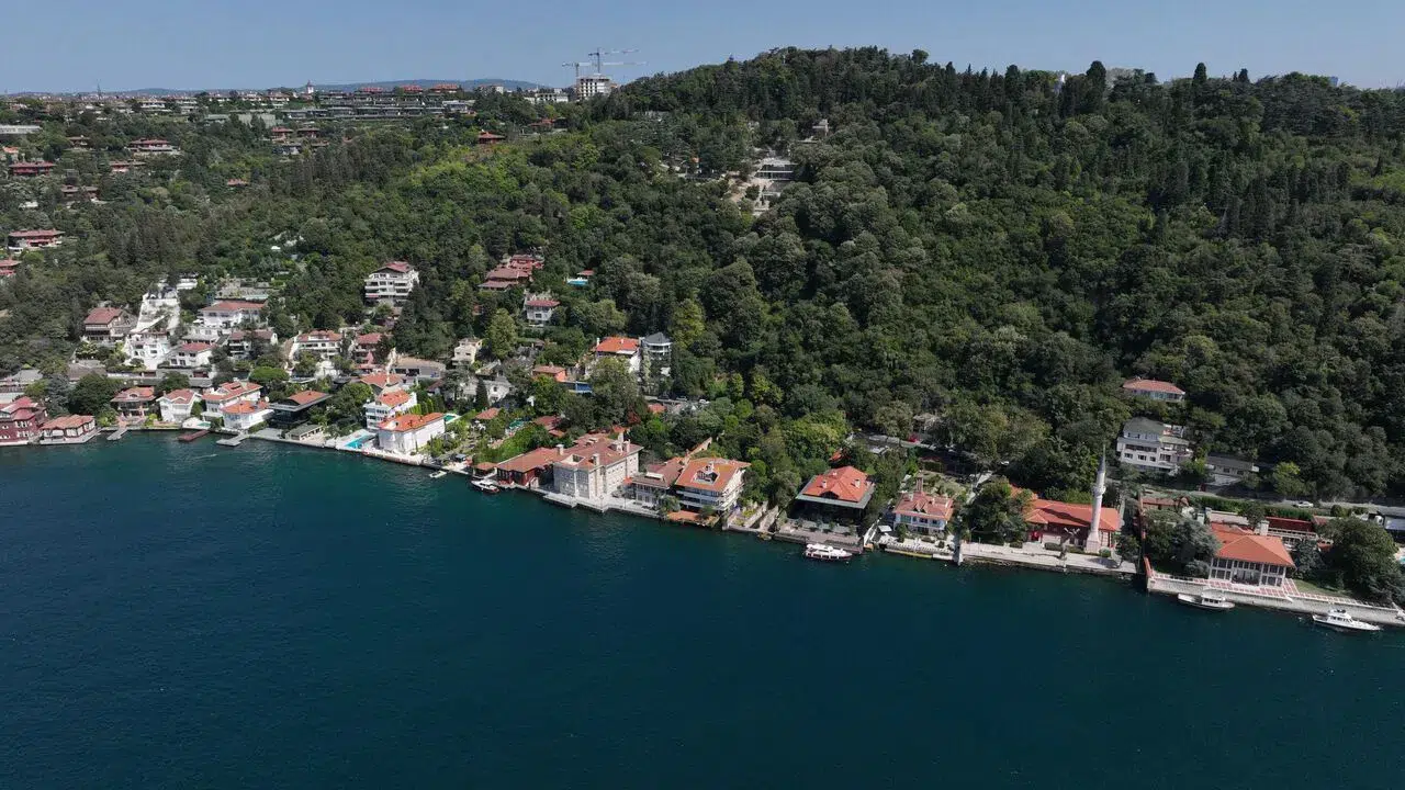 İstanbul Boğazı'ndaki kaçak yapılar hakkında yıkım kararı verildi