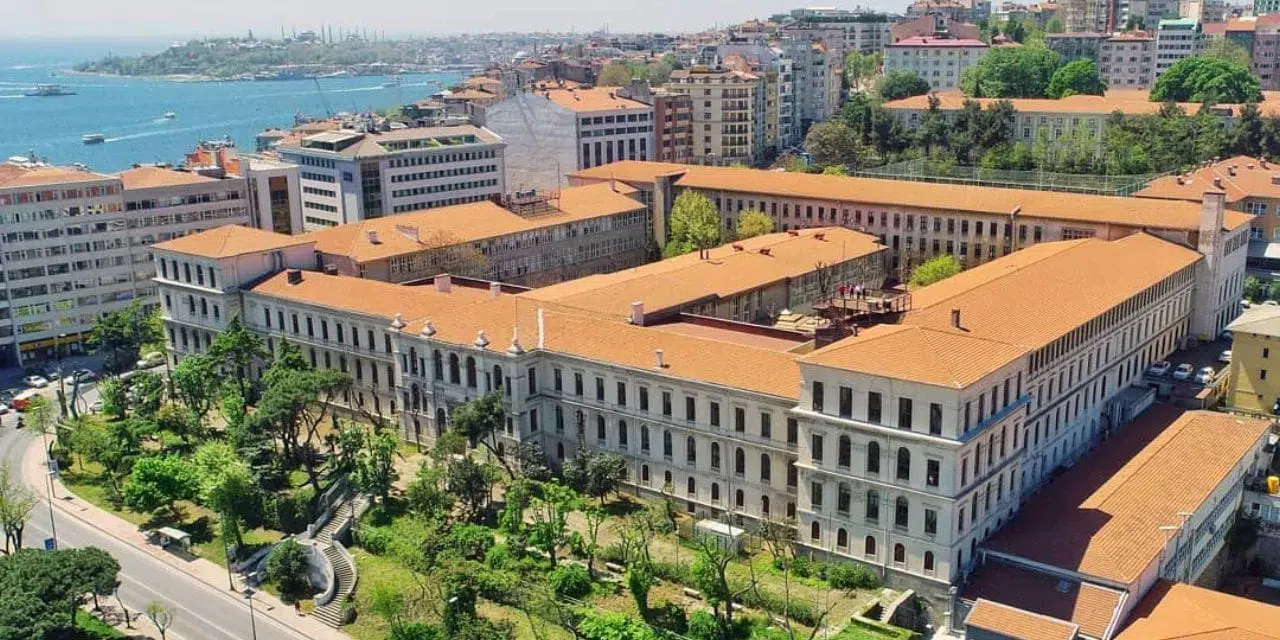URAP 2024-2025 dünya alan sıralaması açıklandı: Türkiye’den 89 üniversite listede yer aldı!