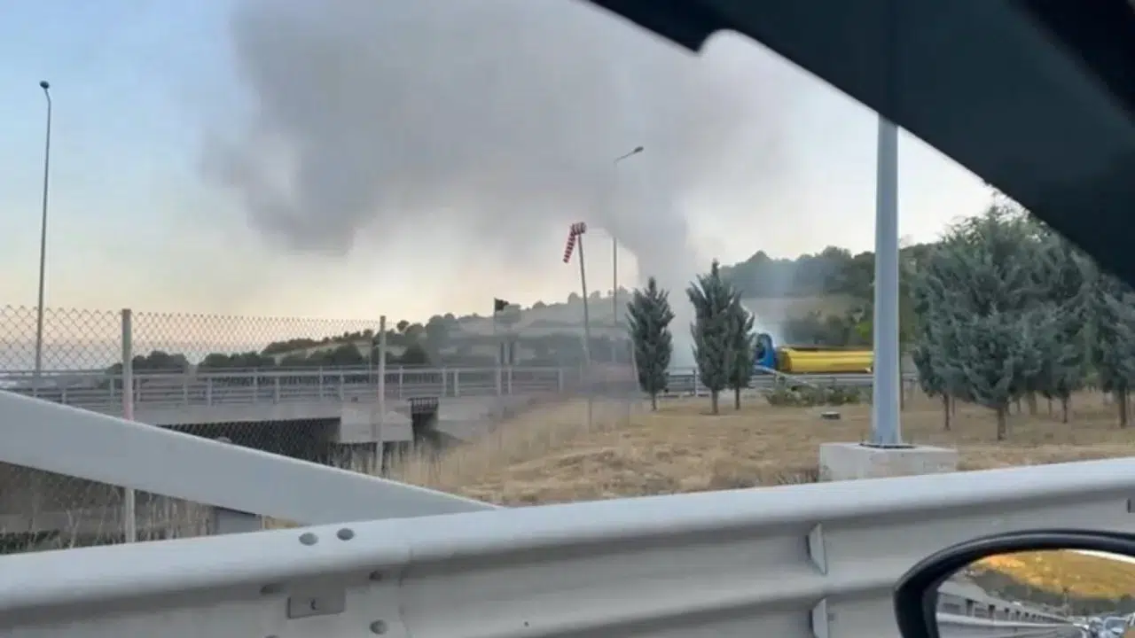 Kuzey Marmara Otoyolu'nda yangın: Kamyon alev alev yandı!