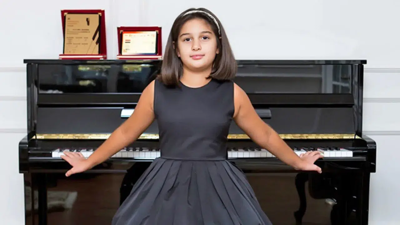 Elif Naz Ertuğrul kimdir? Pre-Collage programına kabul edildi!