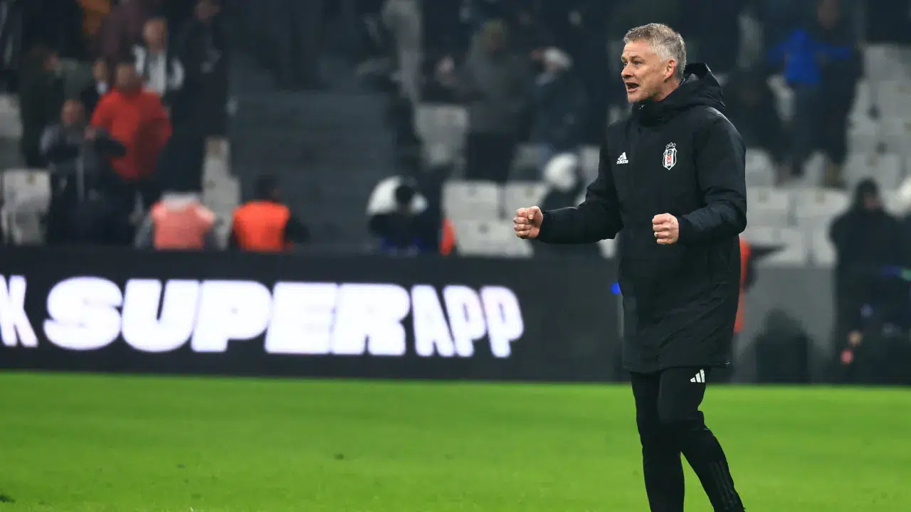 Beşiktaş'ın yeni sağ beki belli oldu: Menajerler aracılığıyla transfer bitiyor