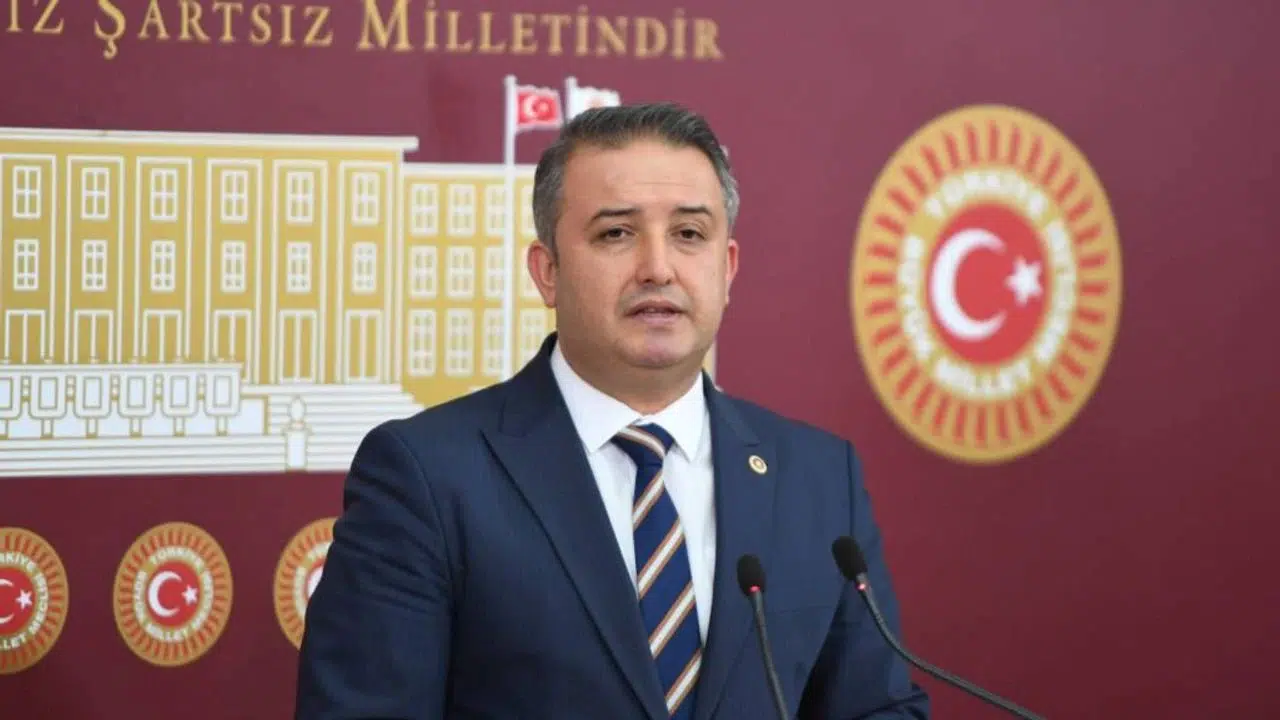 İsa Mesih Şahin kimdir? Gelecek Partisi milletvekili İsa Mesih Şahin neden istifa etti?