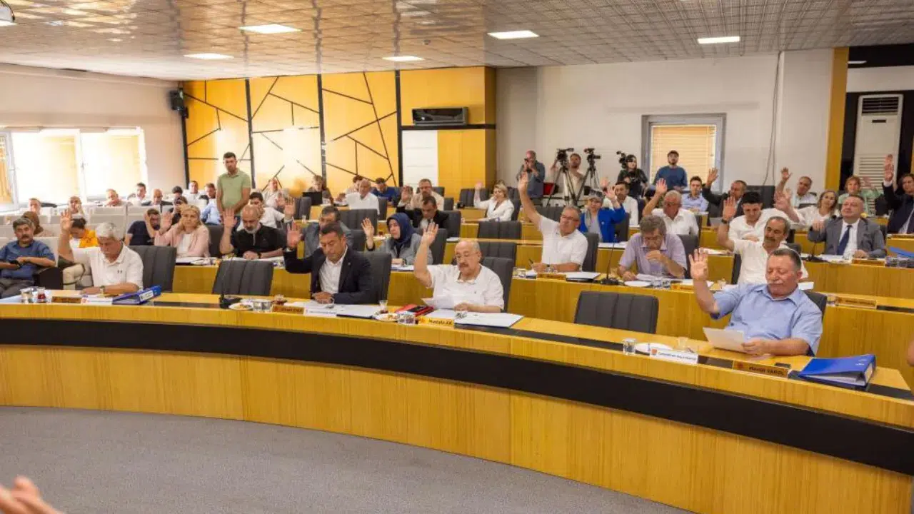 Afyonkarahisar'da toplu taşımaya yüzde 47 zam yapıldı: Tam ve öğrenci bileti ne kadar oldu?