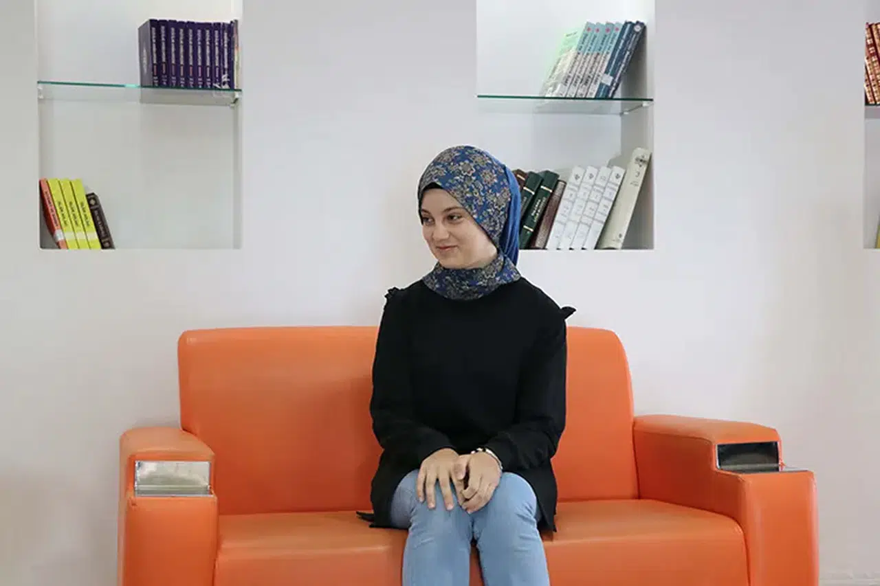 Depremde babasını kaybeden, LGS Türkiye birincisi sözünü tuttu! İşte Şevval Ece Kılınçer'in başarı öyküsü...