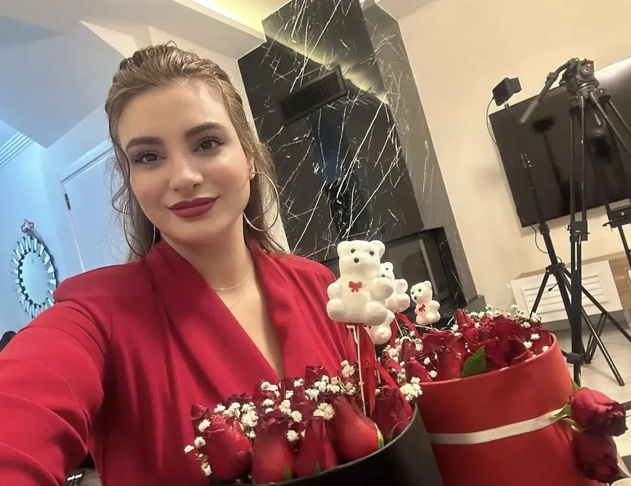Popstar Alaturka yıldızı Özlem Güneş’ten eski eşi hakkındaki şok iddialar: Can güvenliğim yok, boğazıma bıçak dayadı!