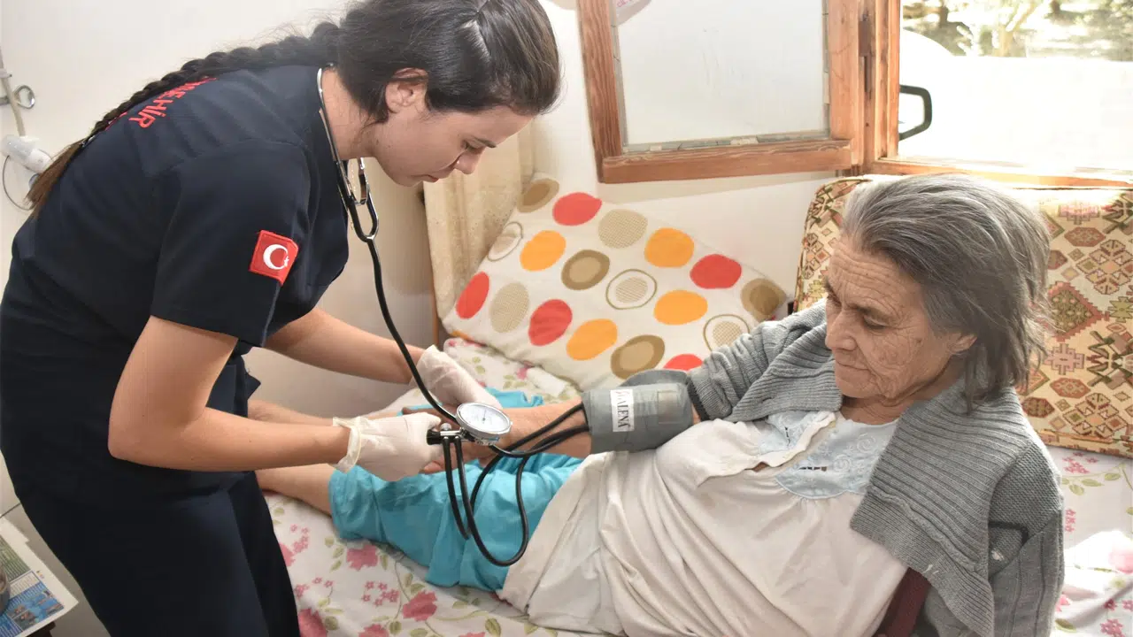Evde bakım ve sosyal yardım ödemelerine zam geldi! İşte yeni tutarlar