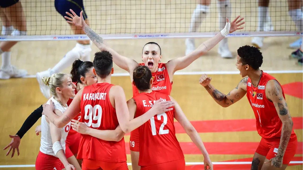 A Milli Kadın Voleybol Takımı'nın 2025 Dünya Şampiyonası geniş kadrosu açıklandı