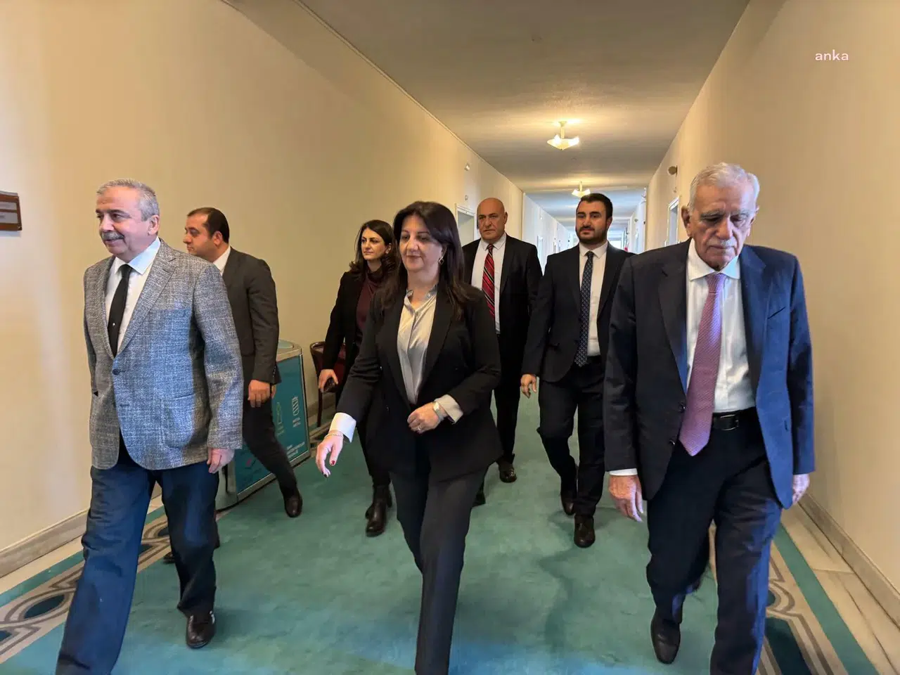 DEM Parti’den yeni hamle: İsim ve logo değişiyor mu?
