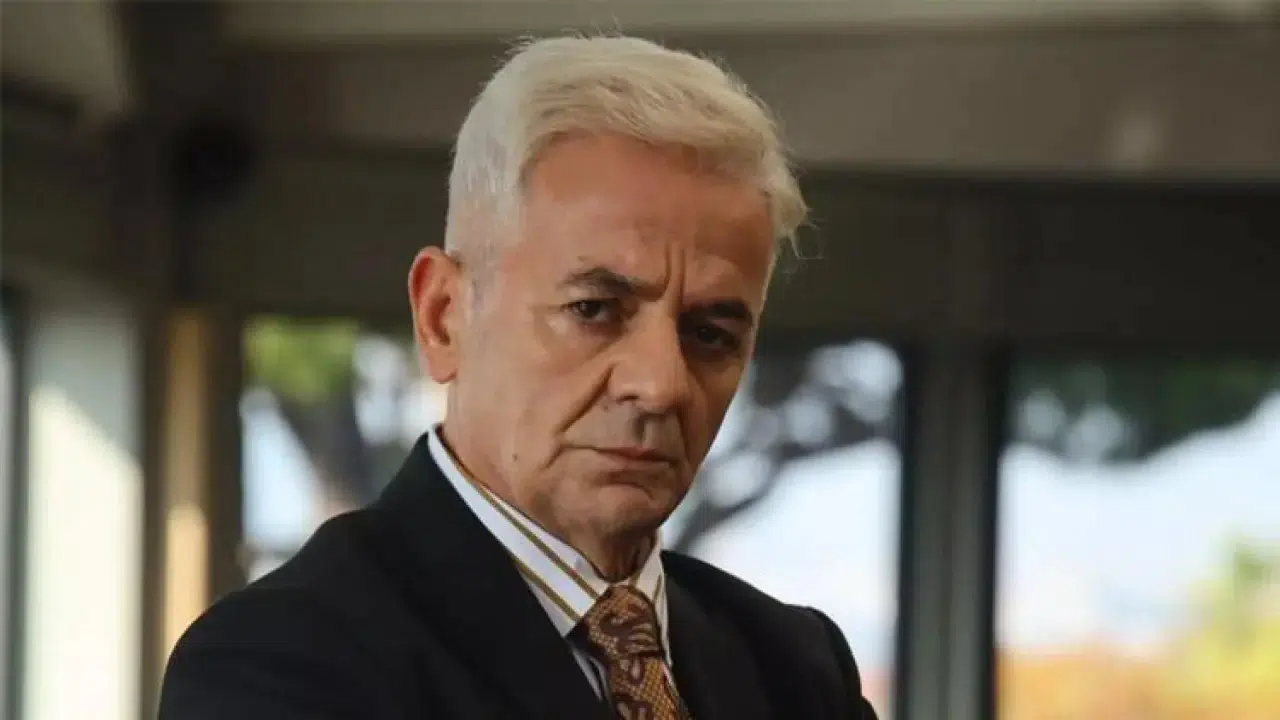 Zafer Algöz kimdir, nereli, kaç yaşında? Usta oyuncunun hayatı, kariyeri ve yer aldığı yapımlar