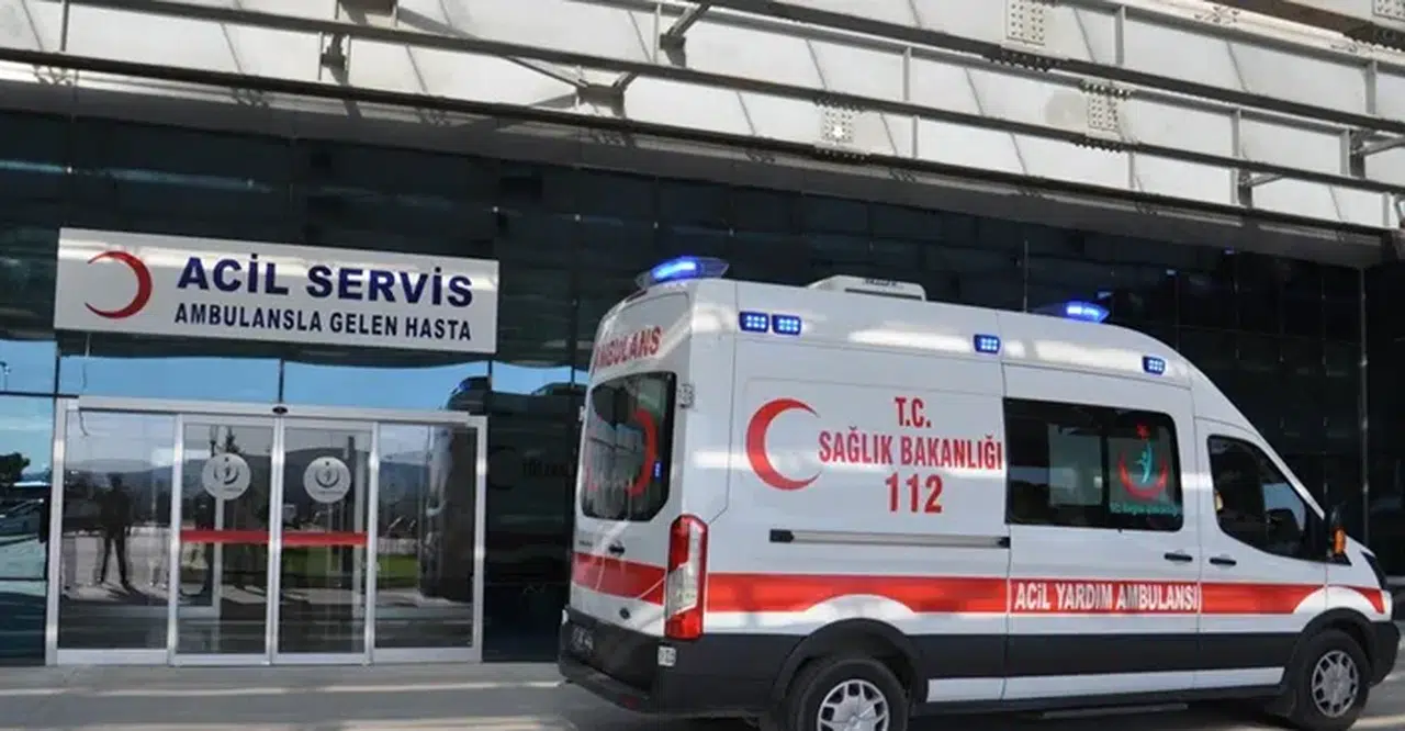 Diyarbakır'da elektrik akımına kapılan apartman görevlisi can verdi