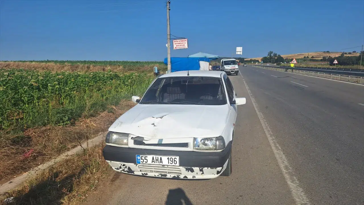 Samsun'un Bafra ilçesinde otomobiller çarpıştı: Yaralılar var