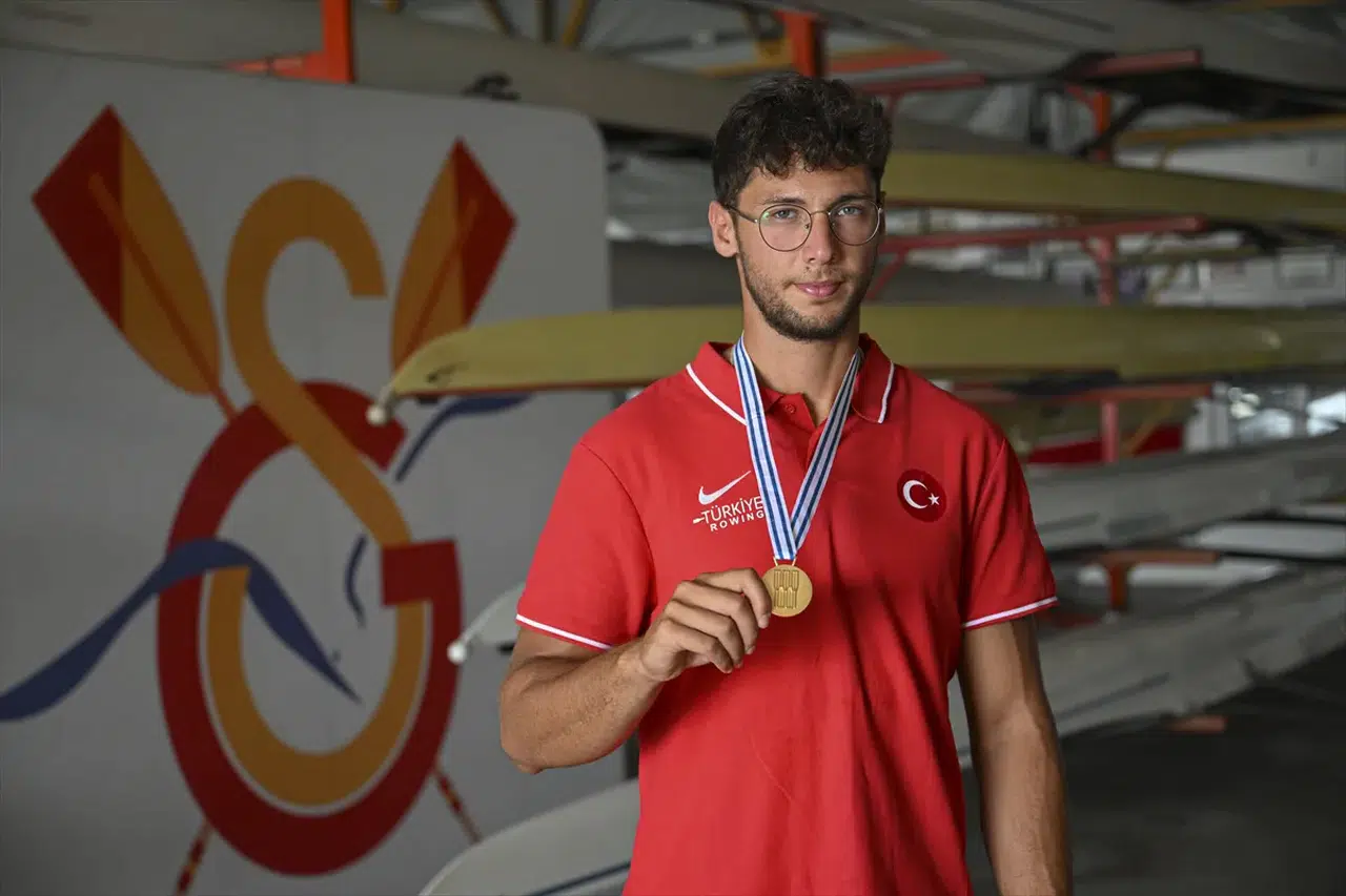 Enes Biber’den 23 Yaş Altı Dünya Şampiyonasında altın madalya