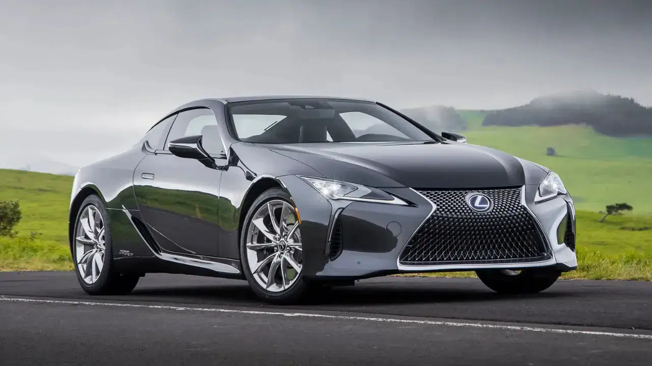 Lexus Ağustos 2025 fiyat listesini yayınlandı: İşte Lexus ES, RX, RZ, LBX, NX ve LS güncel fiyatları