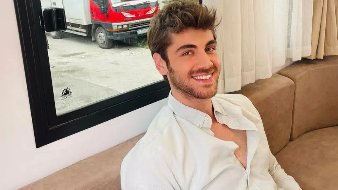 Emre Bey kimdir? Emre Bey kaç yaşında, nereli ve sevgilisi var mı?