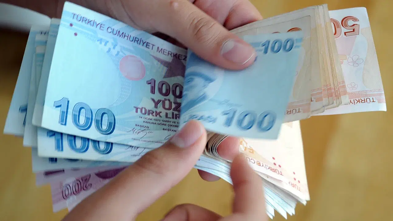 Gebze Belediyesi’nden üniversiteye giren gençlere 10 bin TL destek